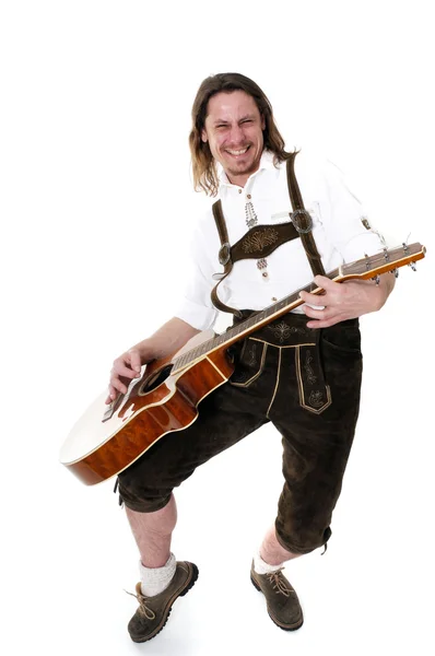 Joven Músico Bavariano Traje Tradicional Tocando Guitarra — Foto de Stock