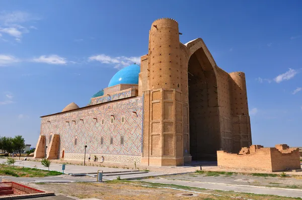 Мавзолей Ходжі Ahmed Yasavi в Туркестану, Казахстан — стокове фото