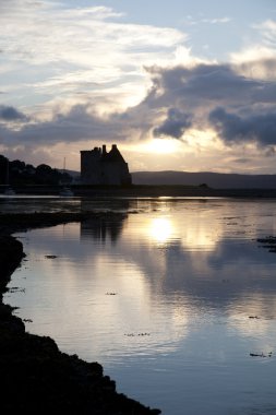 Lochranza Castle clipart