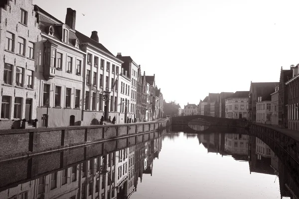 Bruges Kanallar — Stok fotoğraf