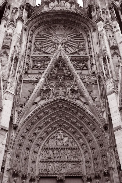 Toegang tot de kathedraal van rouen — Stockfoto