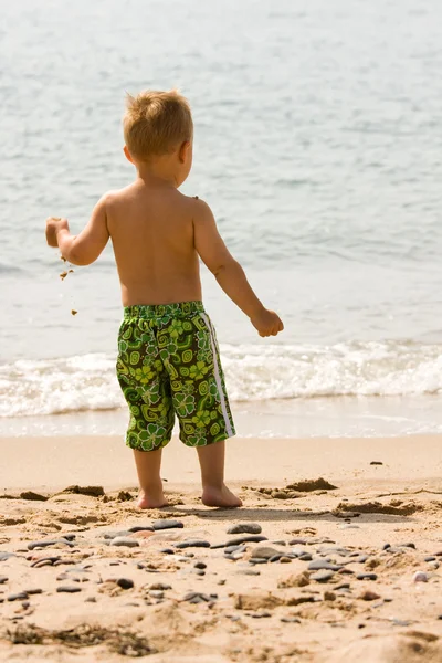 Playing at the beach — Stock Photo, Image