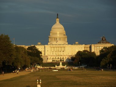 gün batımı sırasında DC'deki capitol