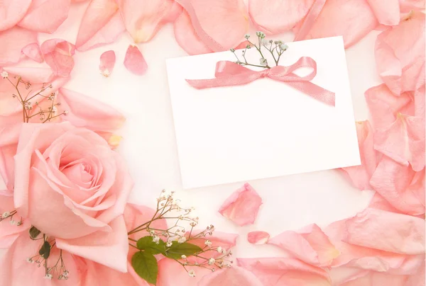 Cartão de convite com rosa — Fotografia de Stock