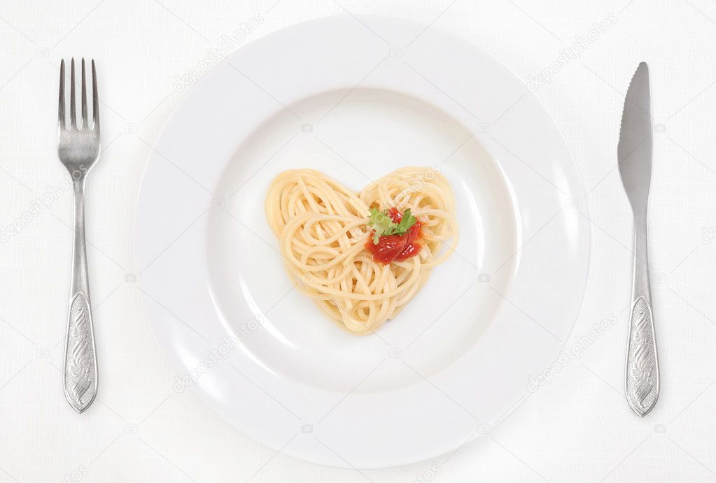 Spaghetti heart Stock Photo by ©nazarenko 3923884