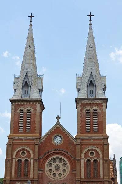 Saigon Notre-Dame-basilikaen - Stock-foto