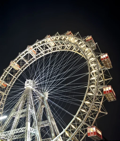Венское колесо обозрения ночью — стоковое фото