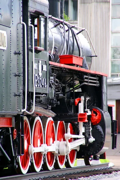 Dampflokomotive, Schmetterling — Stockfoto