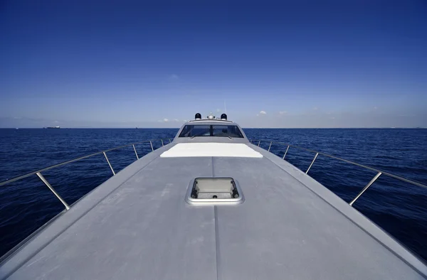 意大利拉齐奥、 tirrenian 海、 豪华游艇 — 图库照片