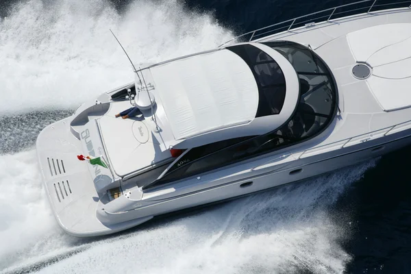 Itálie, Neapol, aqua 54' luxusní jachtu, letecký pohled — Stock fotografie