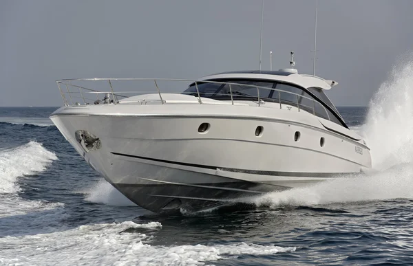 Włochy, Neapol, Aqua 54' luksusowy jacht — Zdjęcie stockowe