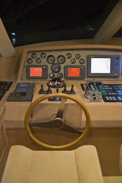 France, Cannes, luxury yacht, driving consolle — Stock Photo, Image