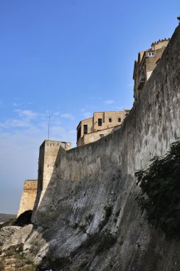 Fransa, Korsika, bonifacio, bağlantı noktası Weath eski savunma duvarlarının görünümü