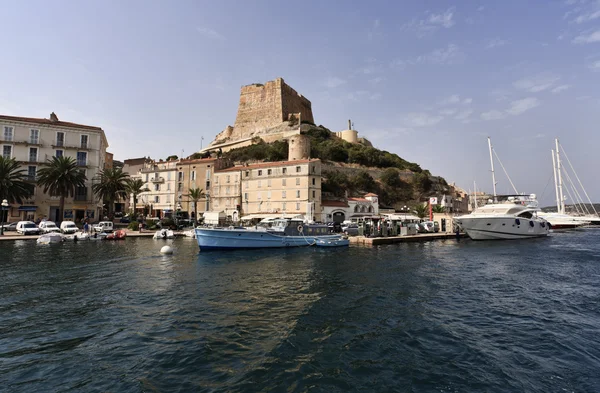 France, Corsica, Bonifacio, view of the port and the town — Stock Photo, Image