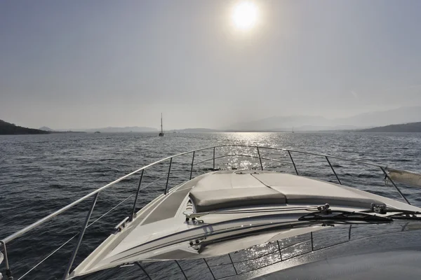 France, Corsica, cruising the rocky coast near Bonifacio on a luxury yacht — Stock Photo, Image