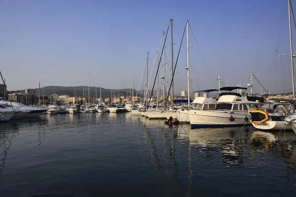 Francie, Korsika, ajaccio, pohled na přístav a město při západu slunce — Stock fotografie