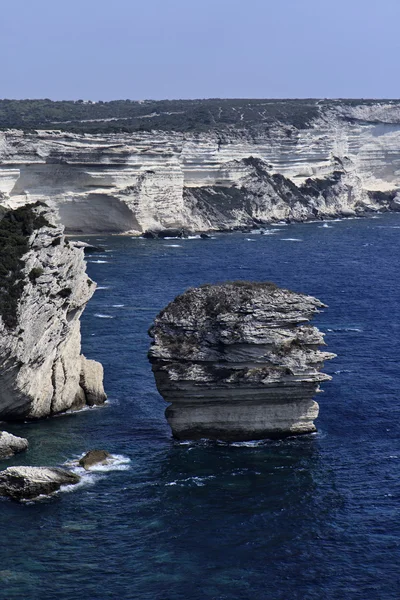France, Corsica, Bonifacio, view of Bonifacio rocky coast — Stock Photo, Image