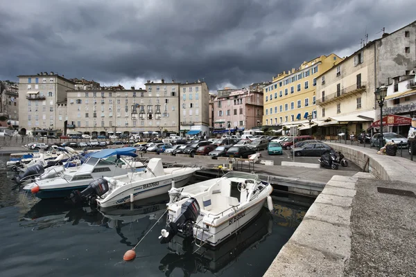Frankrijk, corsica, bastia, uitzicht op de haven en de stad — Stockfoto