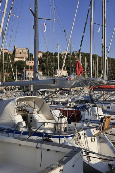França, Córsega, Porto Vecchio, barcos na marina — Fotografia de Stock