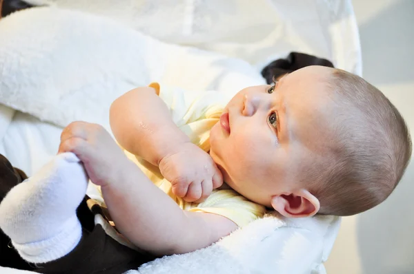 Baby and feet — Stock Photo, Image