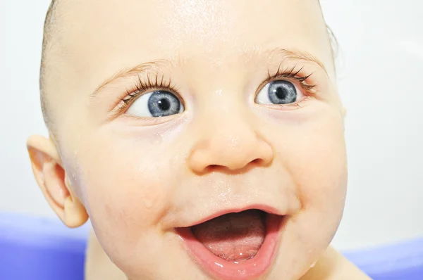 Gelukkig baby gezicht — Stockfoto