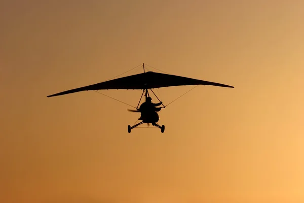Segelflugzeug und Sonnenuntergang — Stockfoto