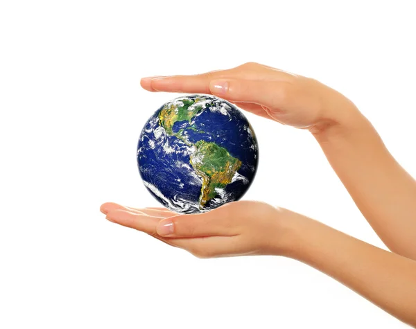 Händer som håller jorden — Stockfoto