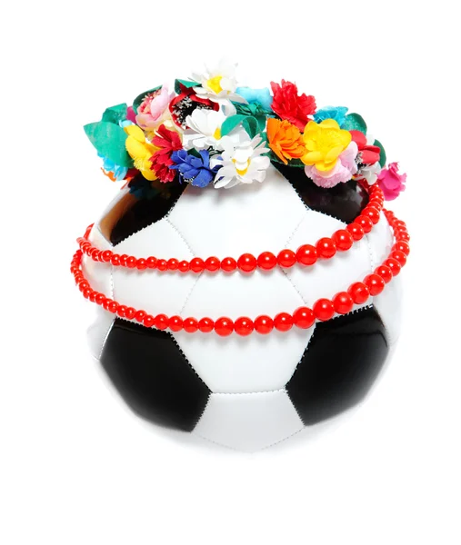Футбол с польской гирляндой и ожерельем — стоковое фото