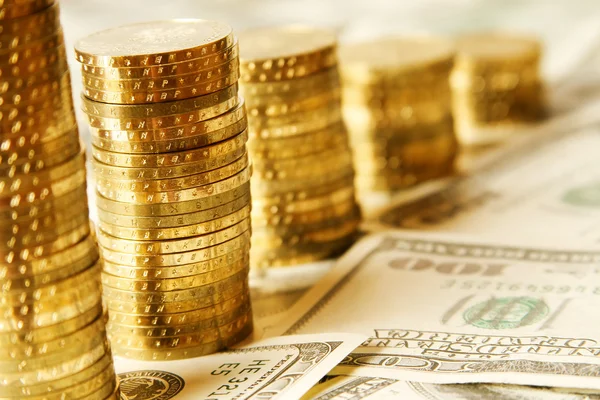 Arany és dollár — Stock Fotó