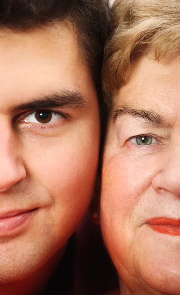 Ένα Πορτρέτο Του Γιαγιά Και Εγγονός Μισό Πρόσωπα — Φωτογραφία Αρχείου