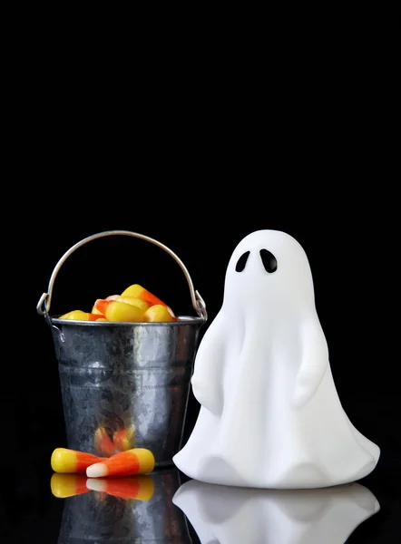 The perfect ghost with a bucket — Stock Photo, Image