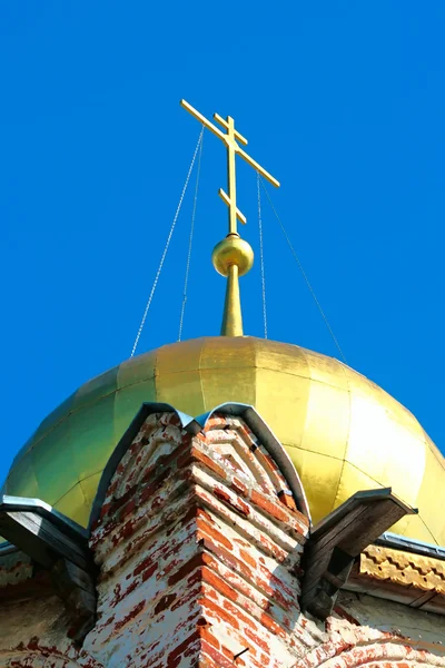 Dome with a cross in Rostov Veliky — Stock Photo, Image