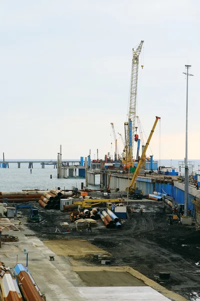 Byggandet av en hamn i sochi — Stockfoto