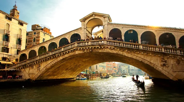 Detail of Rialto bridge in Venice — Stock Photo, Image