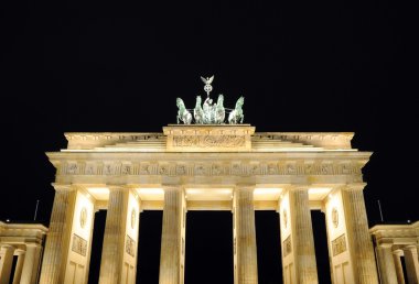 Brandenburger Tor in Berlin at night clipart