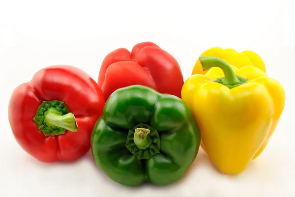 Five bell peppers - red, green and yellow (Capsicum annuum) — Stock Photo, Image