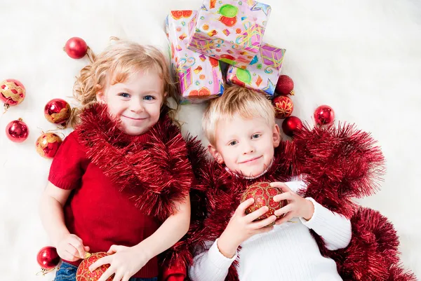 Adorable dzieci szczęśliwego nowego roku — Zdjęcie stockowe
