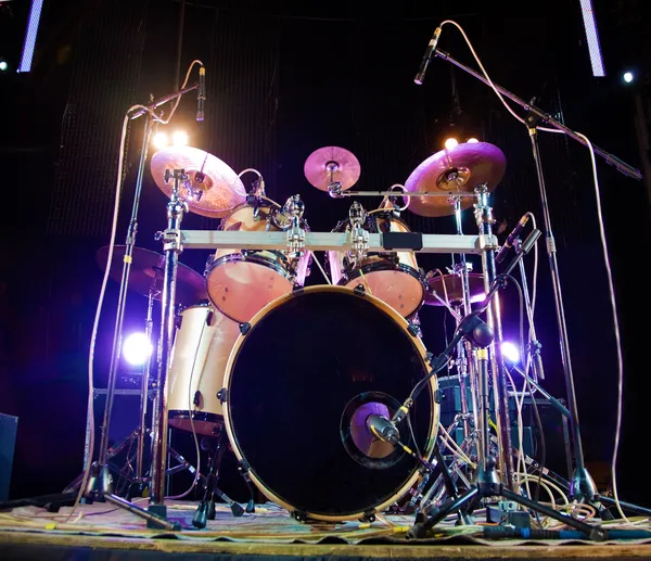 ドラムのステージ — ストック写真