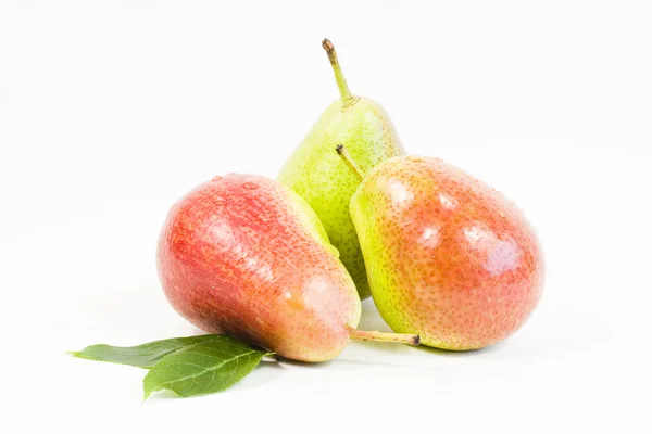 Fresh yellow pear isolated on white — Stock Photo, Image