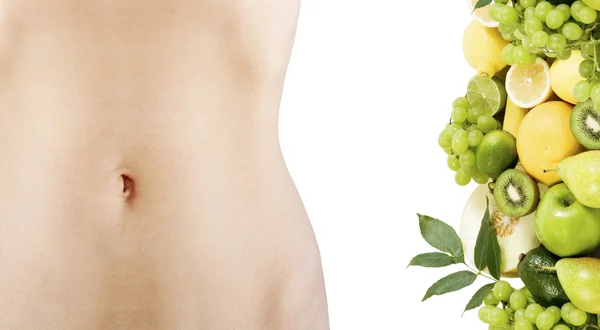 Hermoso cuerpo femenino y frutas frescas —  Fotos de Stock