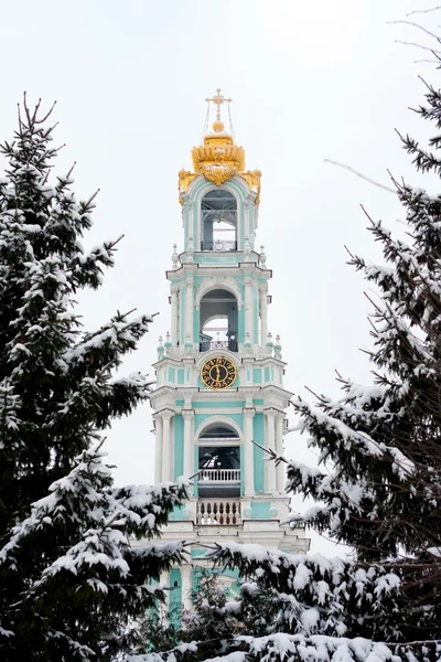 聖セルギオの三位一体のラブラは ロシア正教会の最も重要なロシアの修道院と精神的な中心です ロイヤリティフリーのストック画像