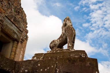 Guardian lions öncesi rup, Kamboçya