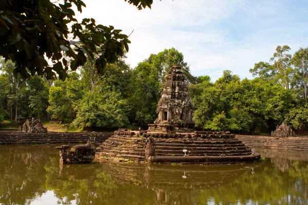 Preah neak ské chrám. Angkor. Kambodža — Stock fotografie