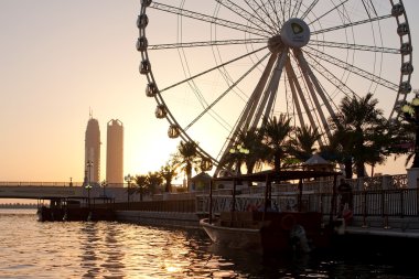 Tranquil City adn Ferris wheel clipart