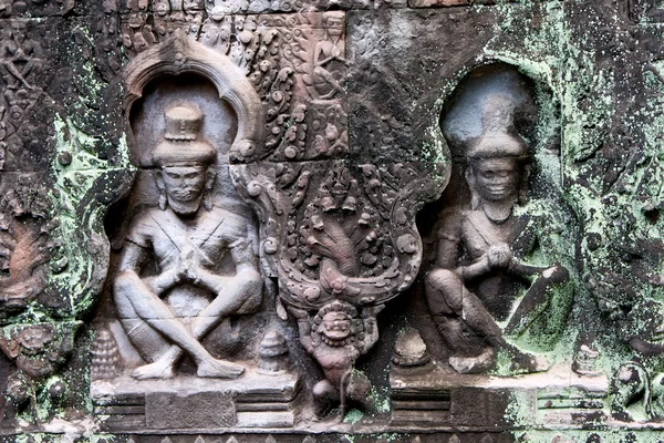 Bas- relief ใน preah khan — ภาพถ่ายสต็อก