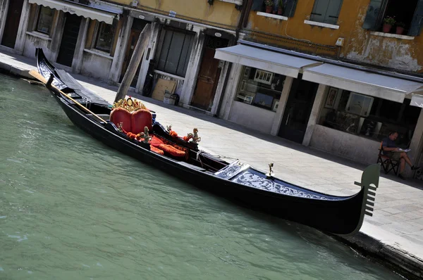 Gondola aparcada — Stock Photo, Image