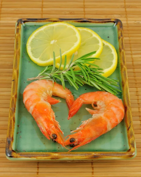 Shrimp Lemon Rosemary Green Platter — Stock Photo, Image