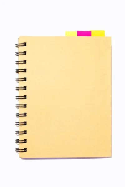 Pequeno caderno isolado no fundo branco — Fotografia de Stock