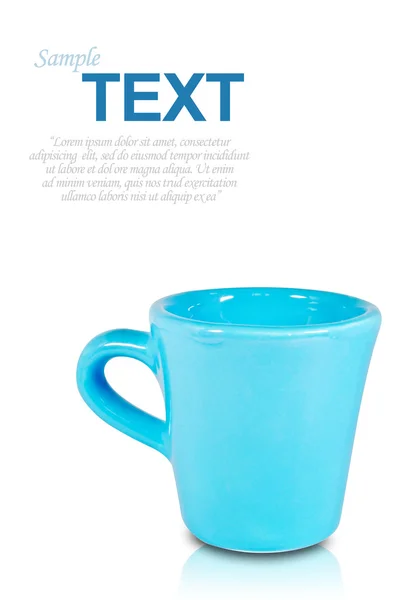 Blauwe koffiekopje met copyspace geïsoleerd — Stockfoto