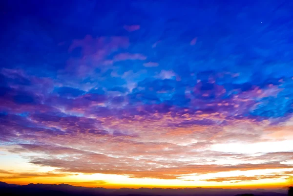 Csodálatos twilight sunrise ég — Stock Fotó